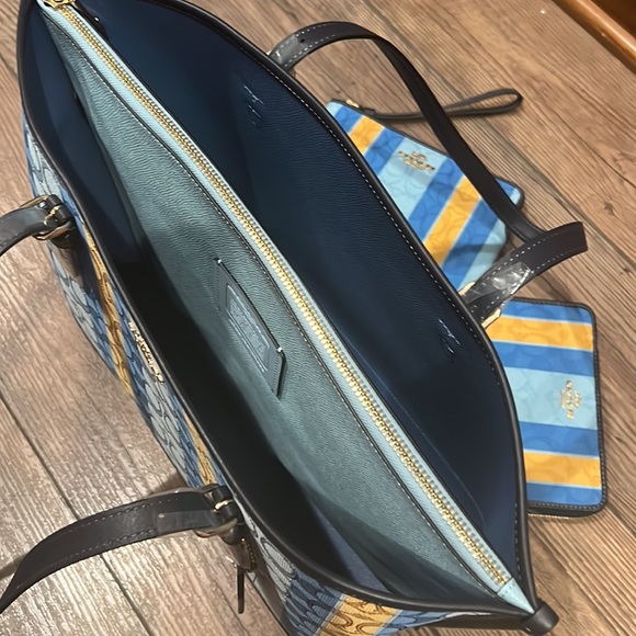 NWT Coach Gift Set - Picture 6 of 6